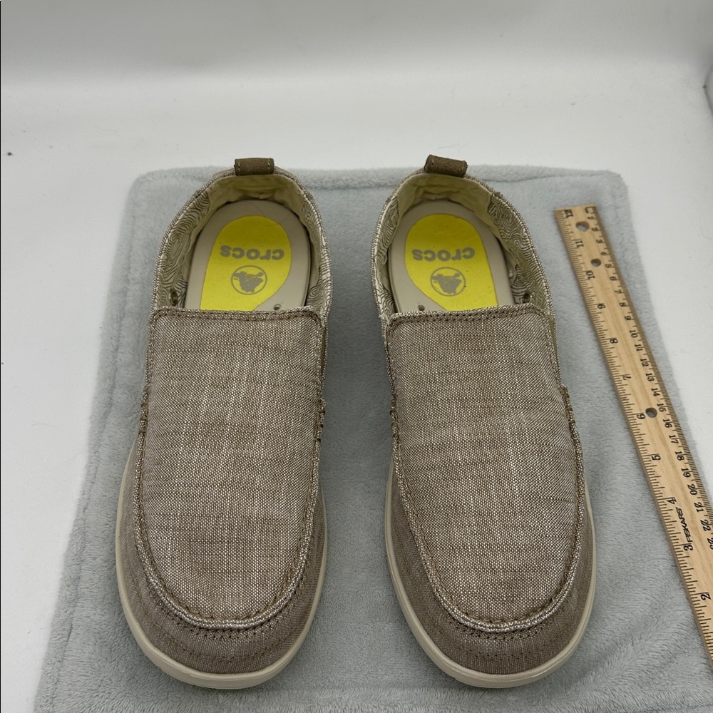 Croc’s Men’s Santa Cruz/Walu Slip-On Loafers Size m9